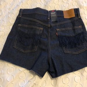 Levi’s rib cage shorts with fringe pockets